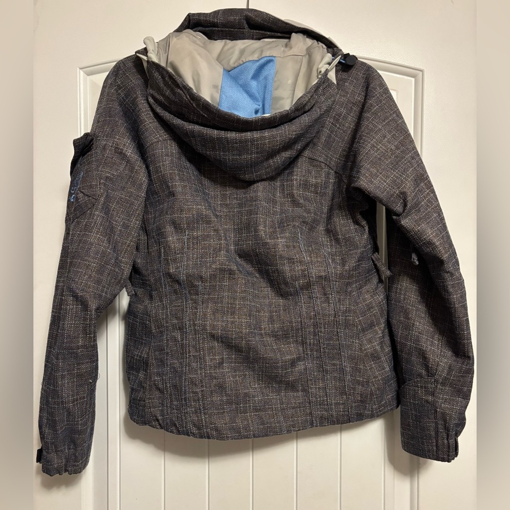 686 Women’s Snowboard Jacket – XS – Excellent Condition - Picture 3 of 17